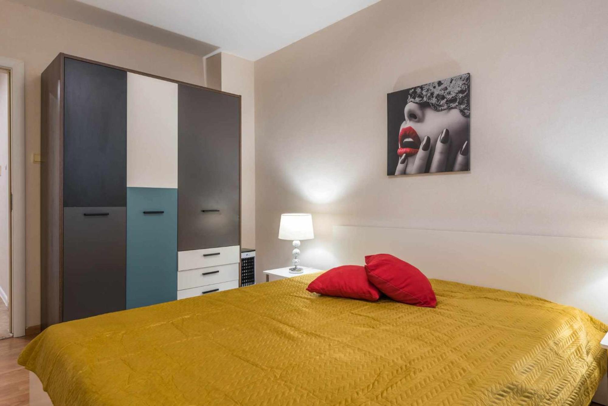 Red Velvet Apartment Varna Extérieur photo